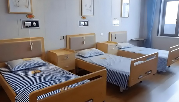 本科生可以入户_签约达成，再见勇士！库里开始慌了，只出不进，金州争冠不现实 合作更加流和使交深化