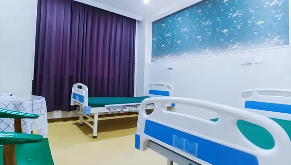 深户积分入户网上申报_电影《南京照相馆》票房破4亿 大幅下跌资产影视估值