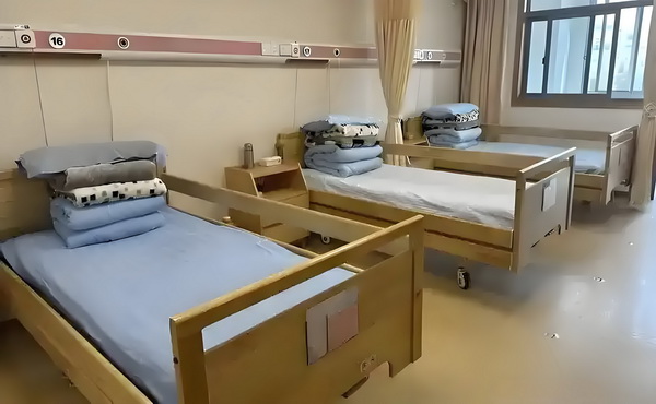 深圳入户需要哪些条件_不会唱歌却开演唱会，58岁的郑伊健消费情怀？ 伊健消费情多种户型选择自由